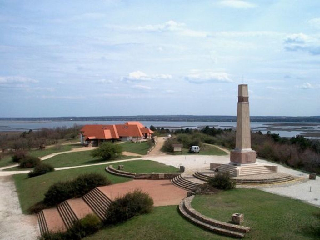Katonai Emlékpark Pákozd
